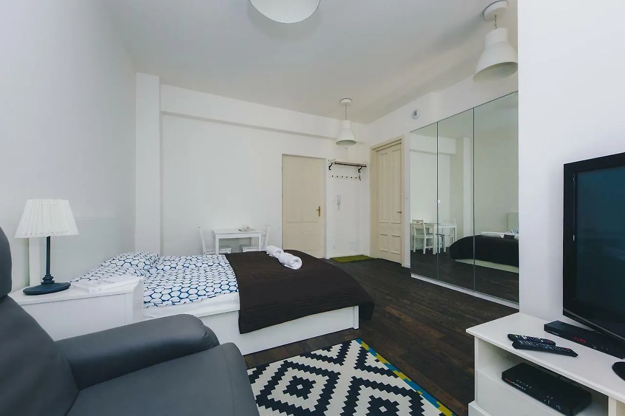 Apartment Shortstaypoland Noakowskiego Warsaw Poland